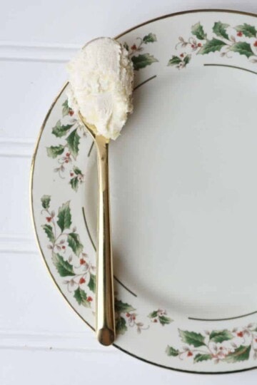 Homemade clotted cream is not out of reach in the US. Using non ultra-pasteurized heavy cream and a precision temperature you can achieve thick and creamy, delicious homemade clotted cream. This recipe is a sous vide clotted cream recipe but keep reading to learn how to make homemade clotted cream using the oven method. #sousvide #sousviderecipe #clottedcream #teatime