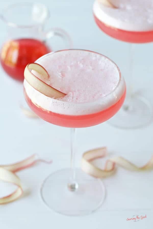 rhubarb sour with egg white