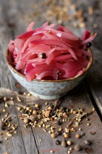 Sous Vide Pickled Onions