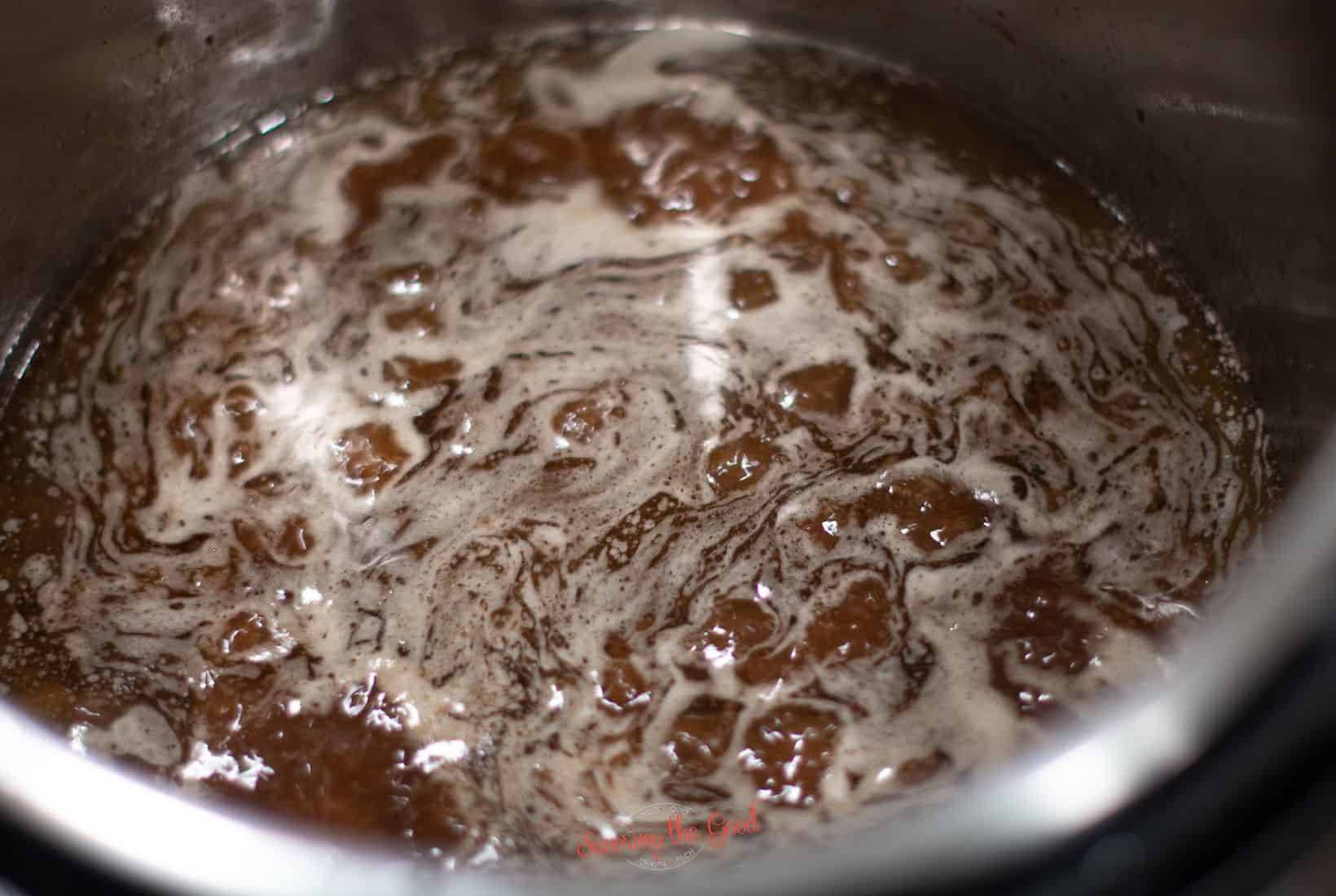 simmering liquids in an instant pot