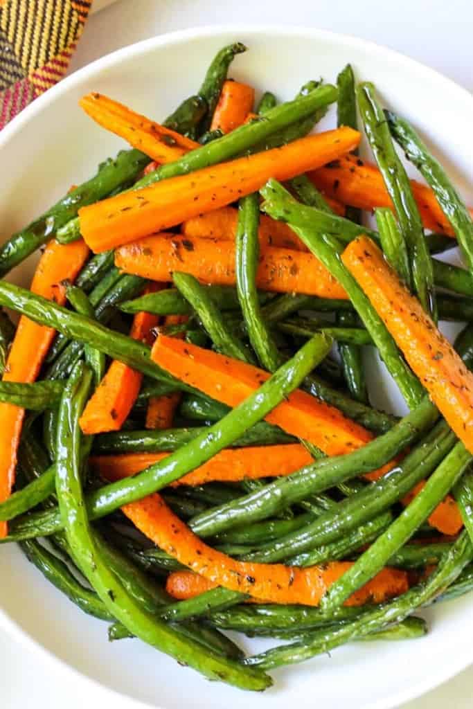 Roasted string beans with carrots