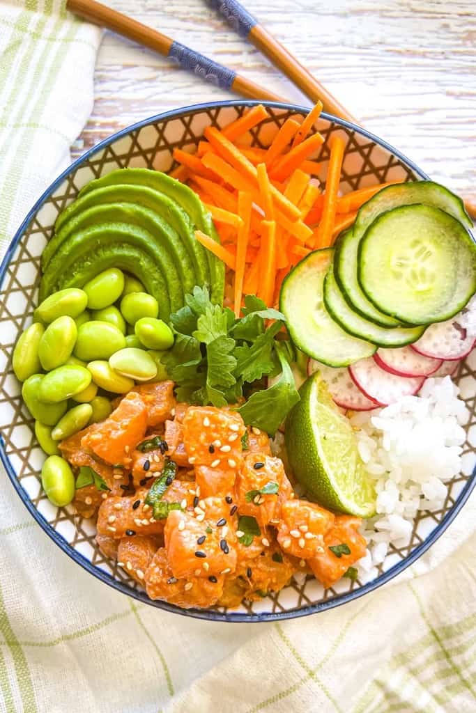 Spicy Salmon Sushi In A Bowl .