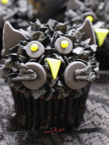 hocus pocus binx cupcake