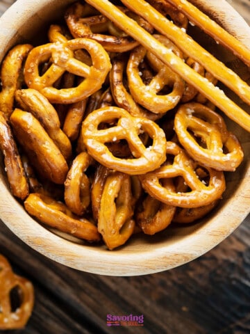a bowl of small gluten free pretzels.